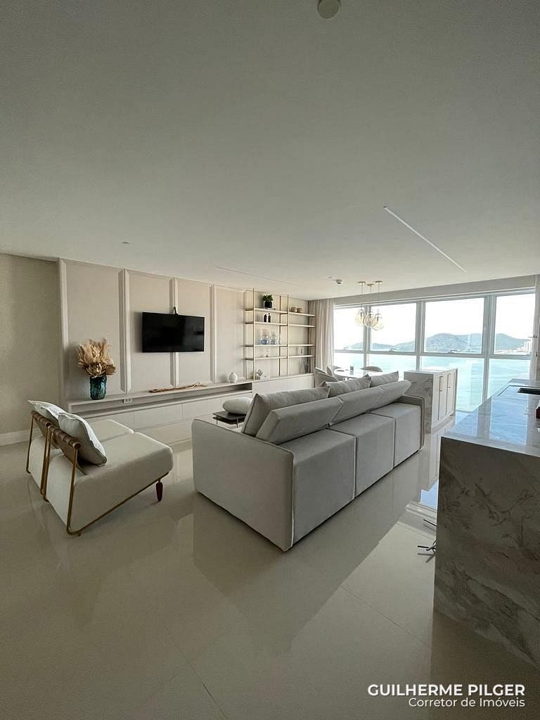 Apartamento no Ed Infinity Coast em Balneário Camboriú — foto 1