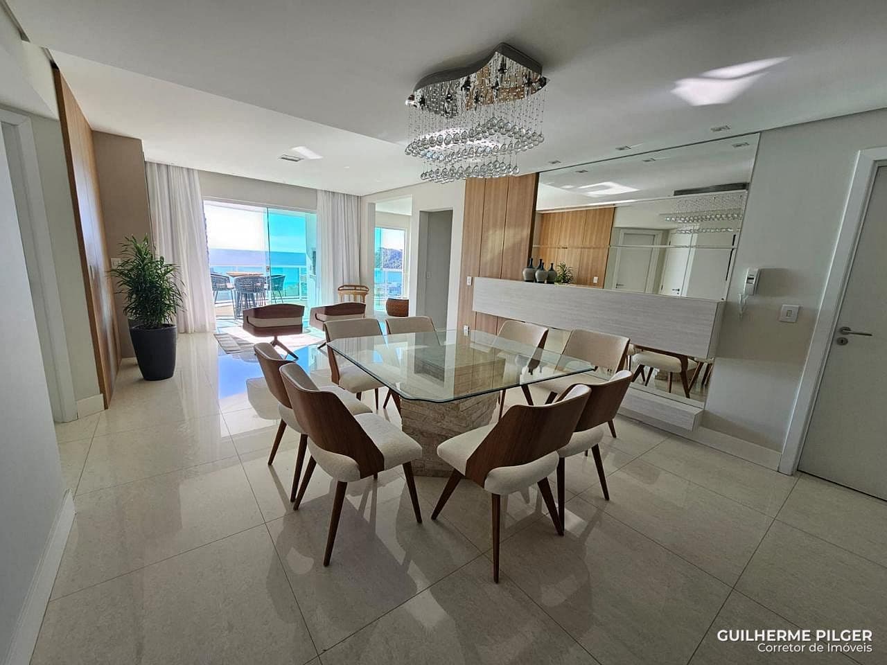 Cobertura no Edifício Splendid Etoile em Itajaí — foto 1