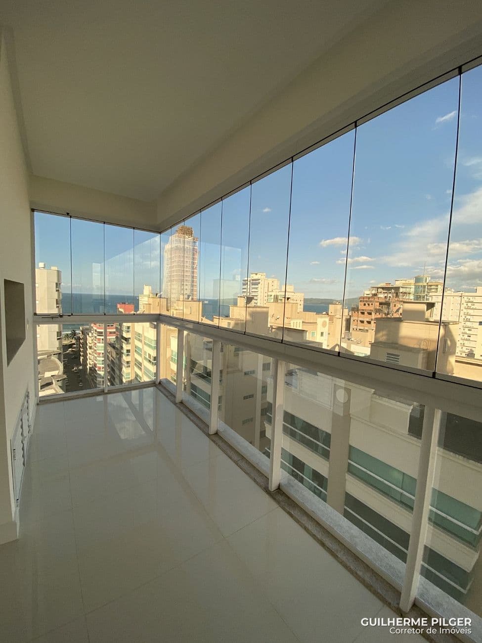 Apartamento no Edifício Mônaco em Itapema — foto 1
