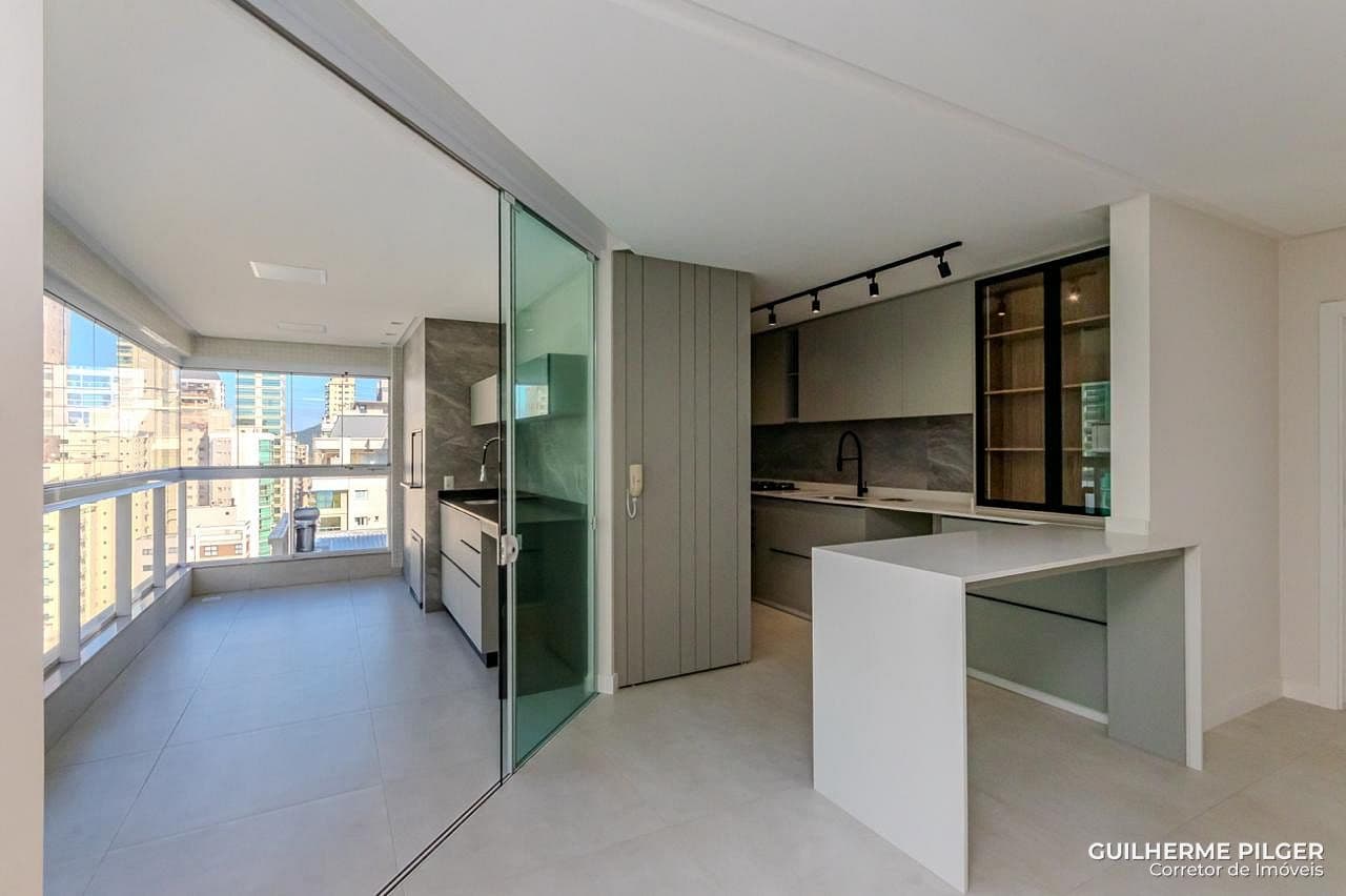 Apartamento no Edifício Place Vendôme em Itapema — foto 1