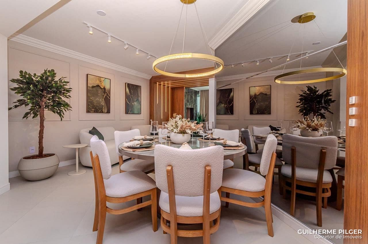 Apartamento no Edifício Maria Mathilde em Balneário Camboriú — foto 1