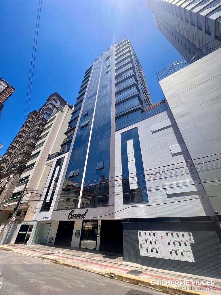 Apartamento no Edifício Carmel Residence em Itapema — foto 1