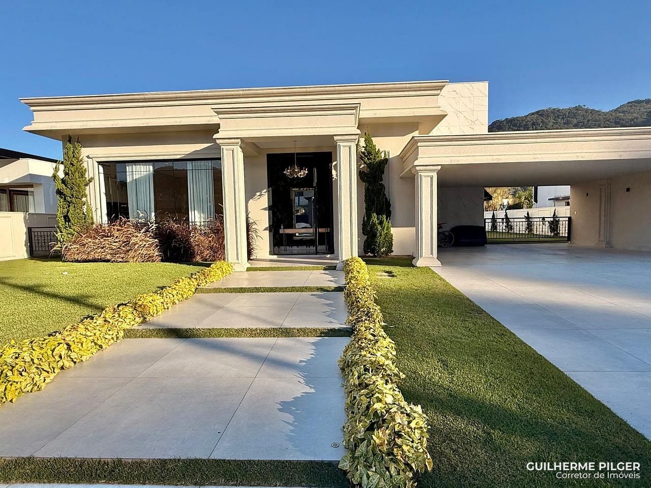 Casa no Condomínio Chácara Flora em Itapema — foto 1