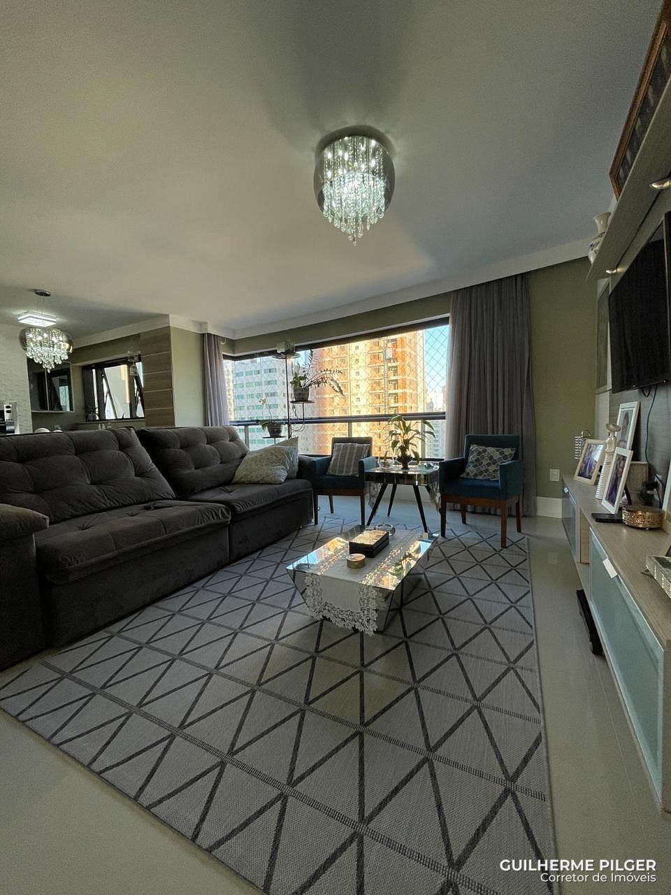 Apartamento no Edifício Merithamon em Balneário Camboriú — foto 1