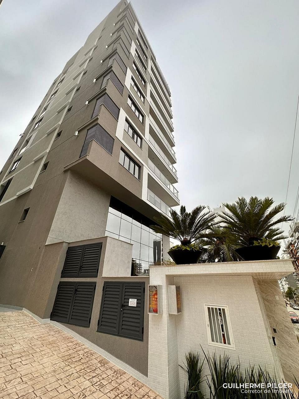 Apartamento no Edifício Brava Unique na Praia Brava em Itajaí — foto 1