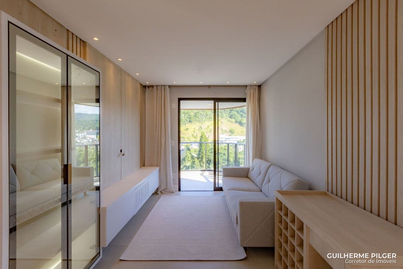 Apartamento no Edifício Palm Coast na Praia Brava em Itajaí — foto 1