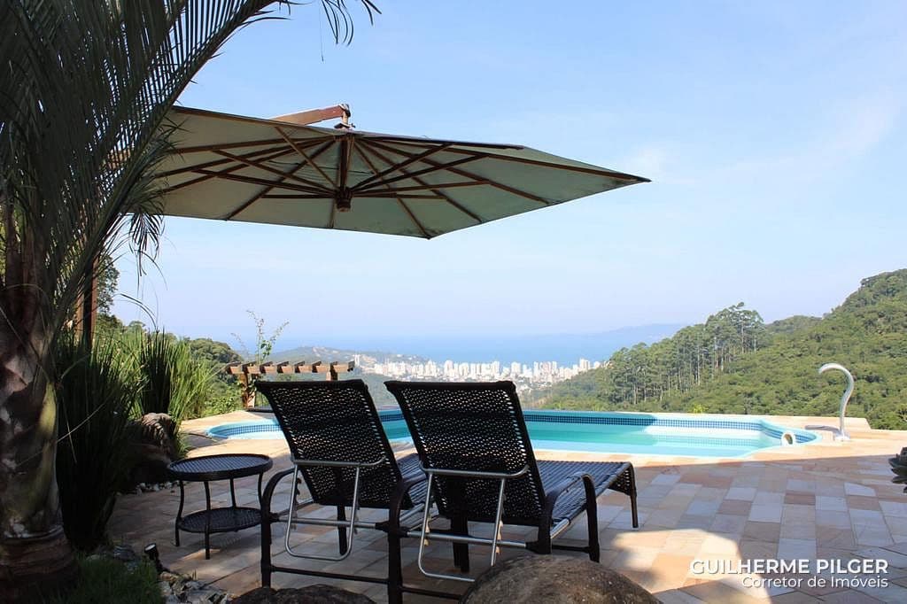 Casa no Condomínio Recanto dos Pássaros em Itapema — foto 1