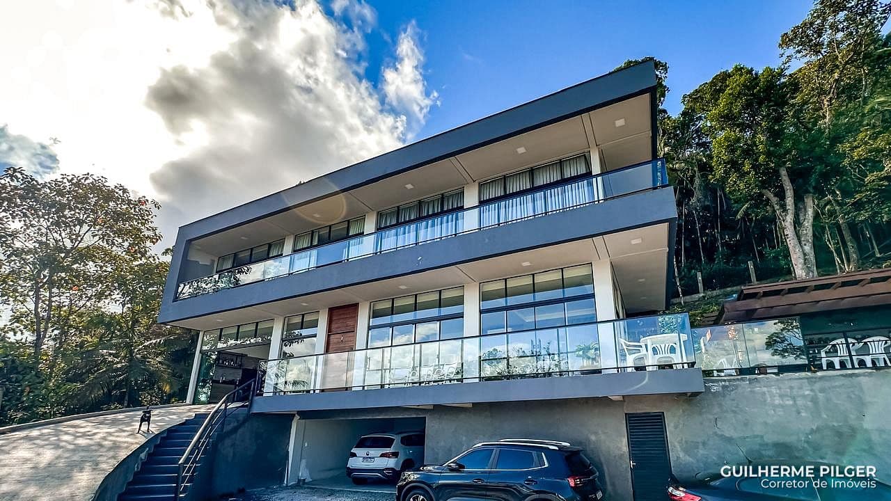 Casa Alto Padrão em Itapema/SC — foto 1