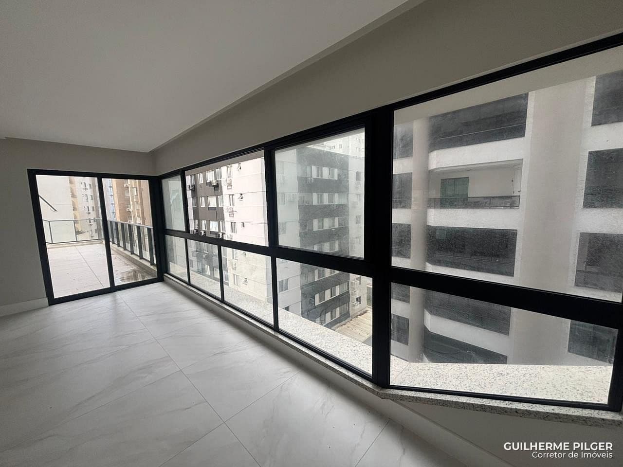 Apartamento no Ed. South Beach Residence em Balneário Camboriú — foto 1