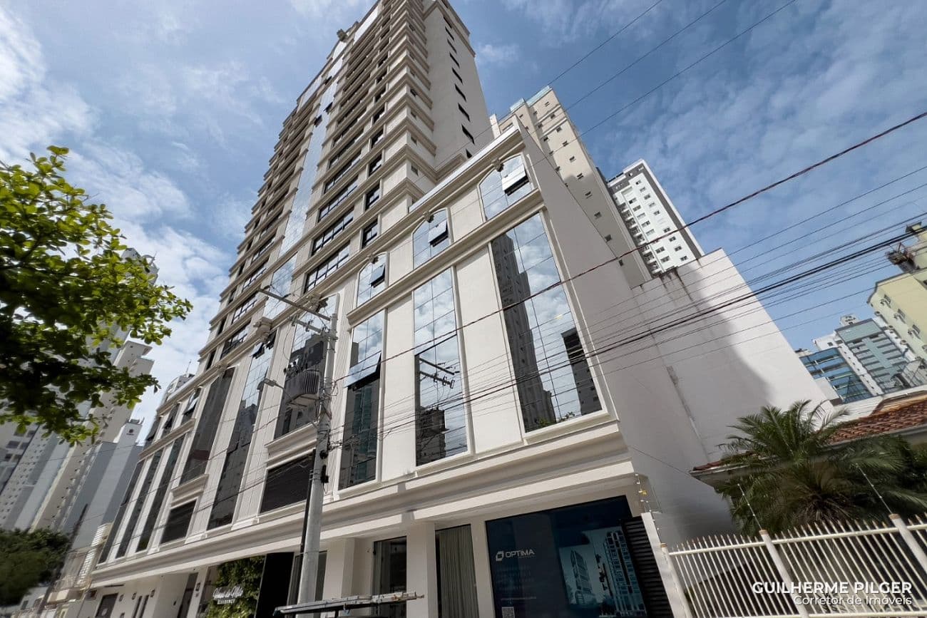 Apartamento no Edifício Vênus de Milo em Balneário Camboriú — foto 1