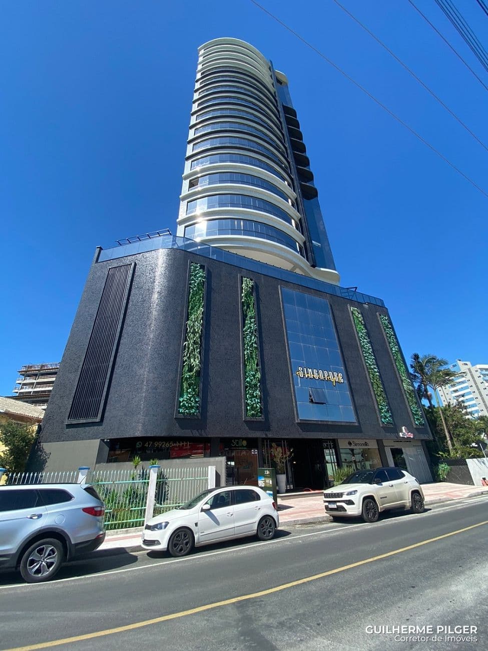 Apartamento no Edifício Residencial Singapore em Porto Belo — foto 1