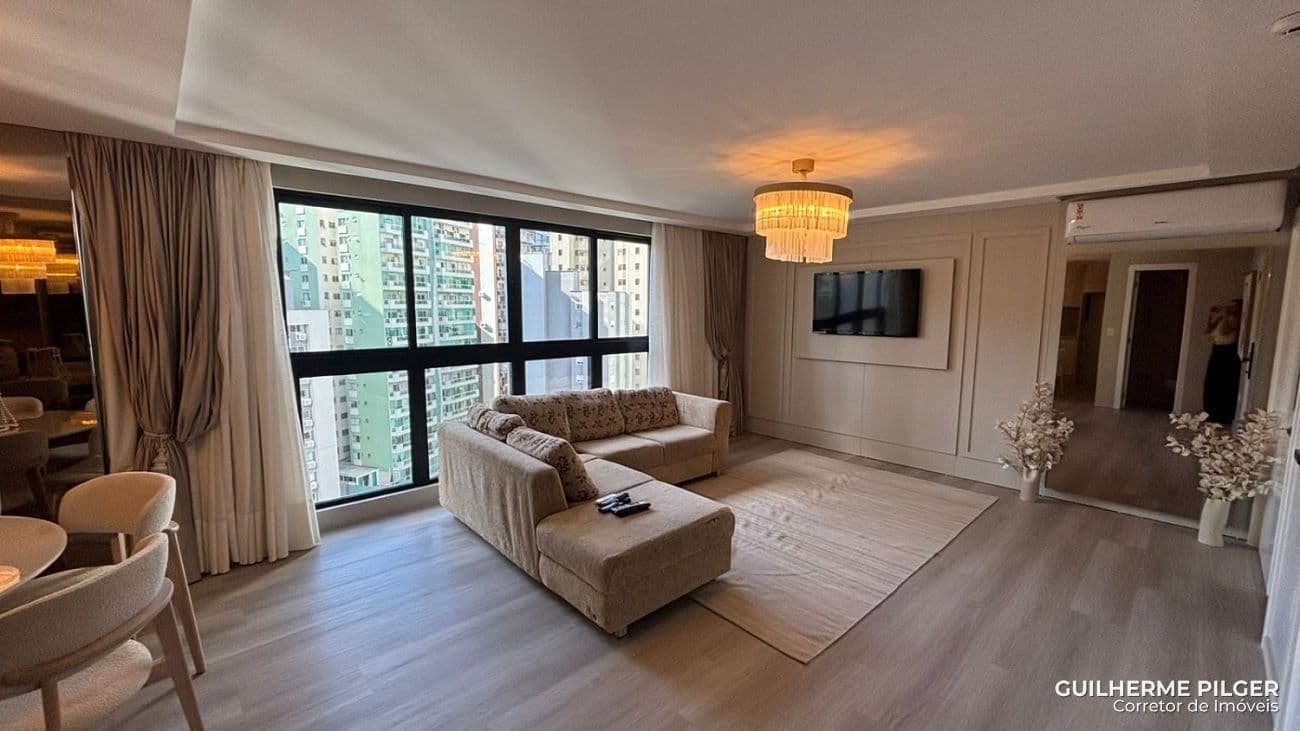 Apartamento no Ed. Sauer Residence em Balneário Camboriú — foto 1