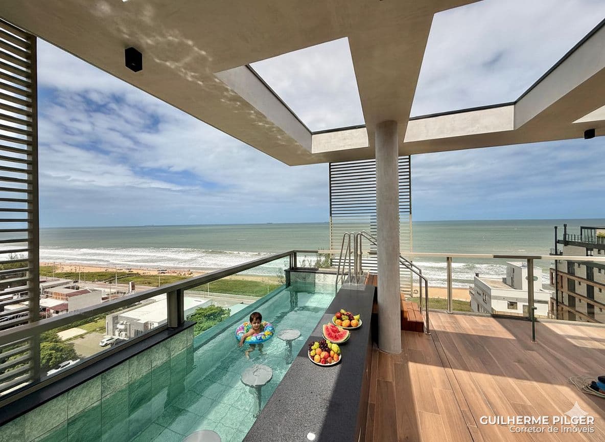 Cobertura Duplex no Ed. Horizon na Praia Brava — foto 1