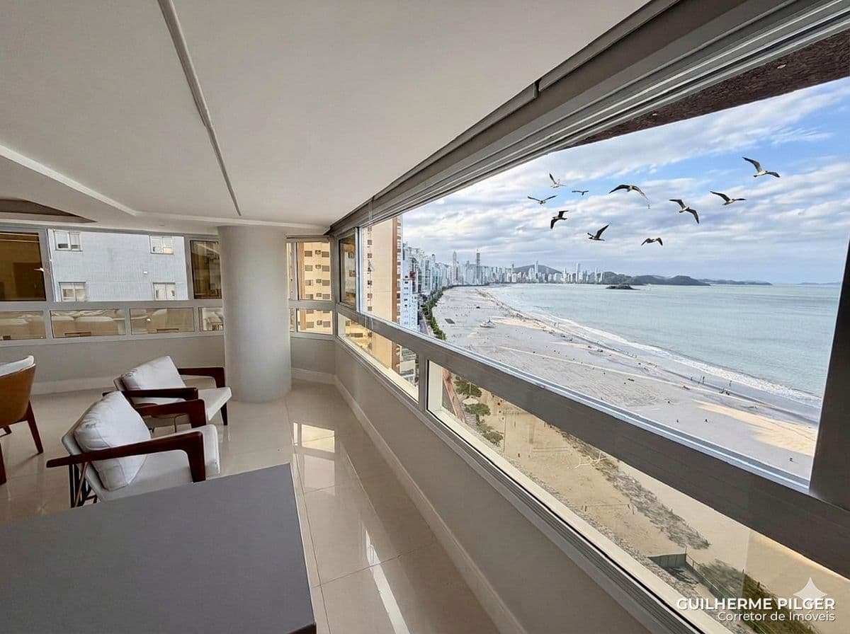 Apartamento no Ed. Noblesse em Balneário Camboriú — foto 1