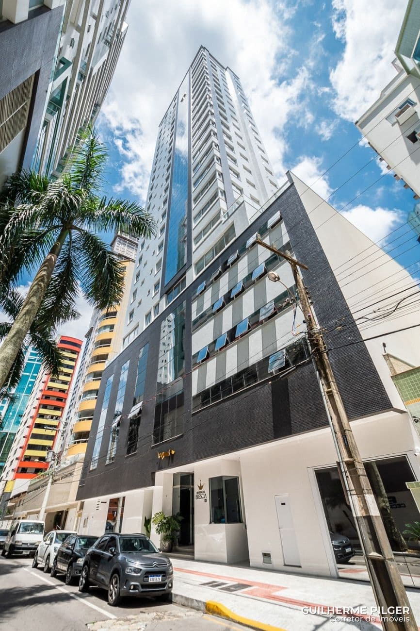 Apartamento no Ed. Residencial Bréscia em Balneário Camboriú — foto 1