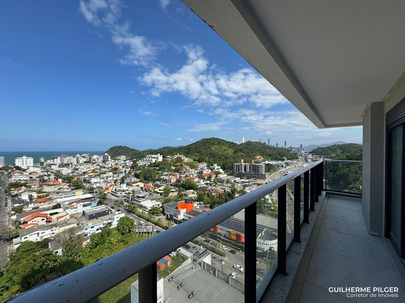 Apartamento no Residencial Sky Brava na Praia Brava em Itajaí — foto 1