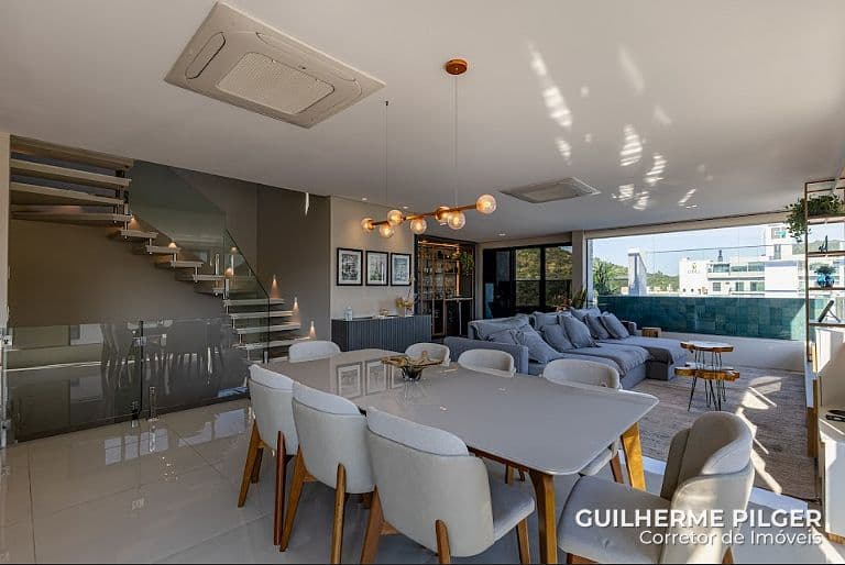 Cobertura no Ed. Brava Palace Residence na Praia Brava em Itajaí — foto 1