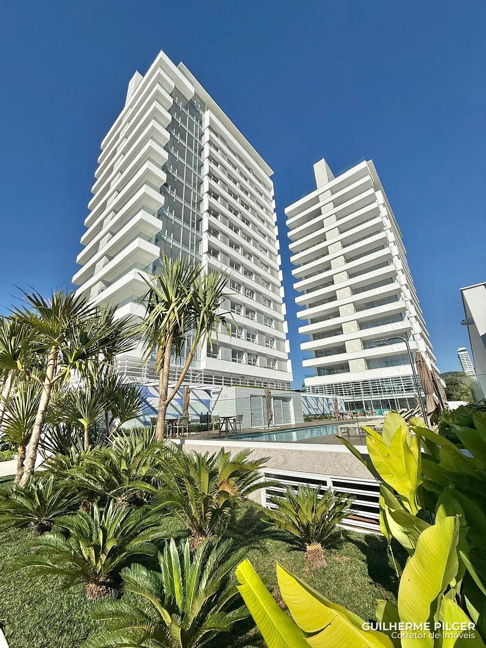 Apartamento no Ed. Riva na Praia Brava em Itajaí — foto 1