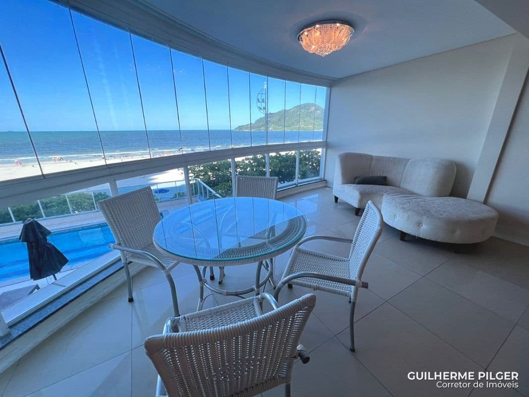 Apartamento frente mar no Ed. Number One em Balneário Camboriú — foto 1