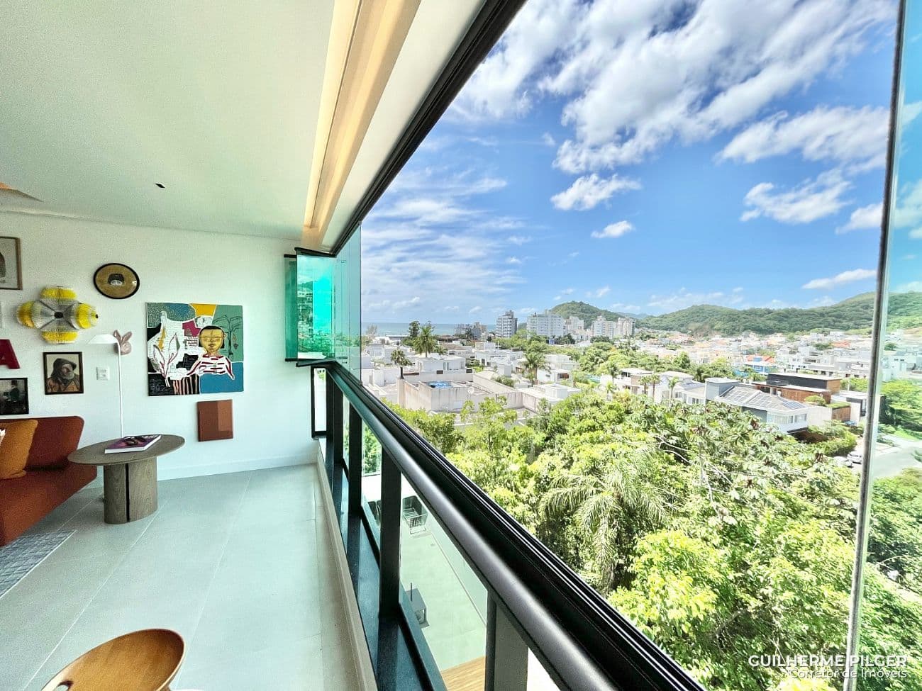 Apartamento no Ed. Colina Brava na Praia Brava em Itajaí — foto 1