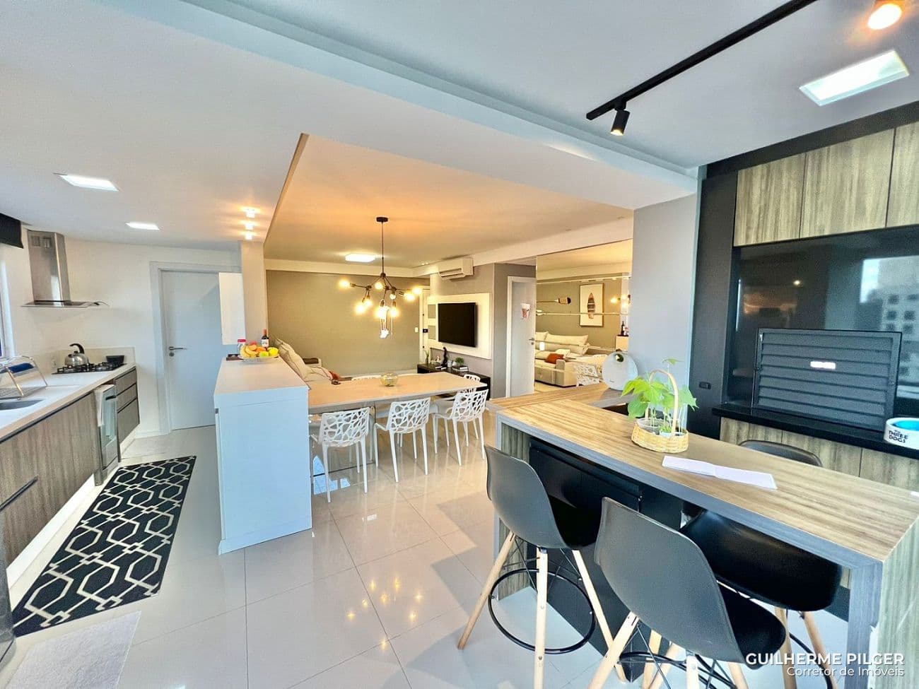 Apartamento no Ed. Leonardo da Vinci na Praia Brava em Itajaí — foto 1