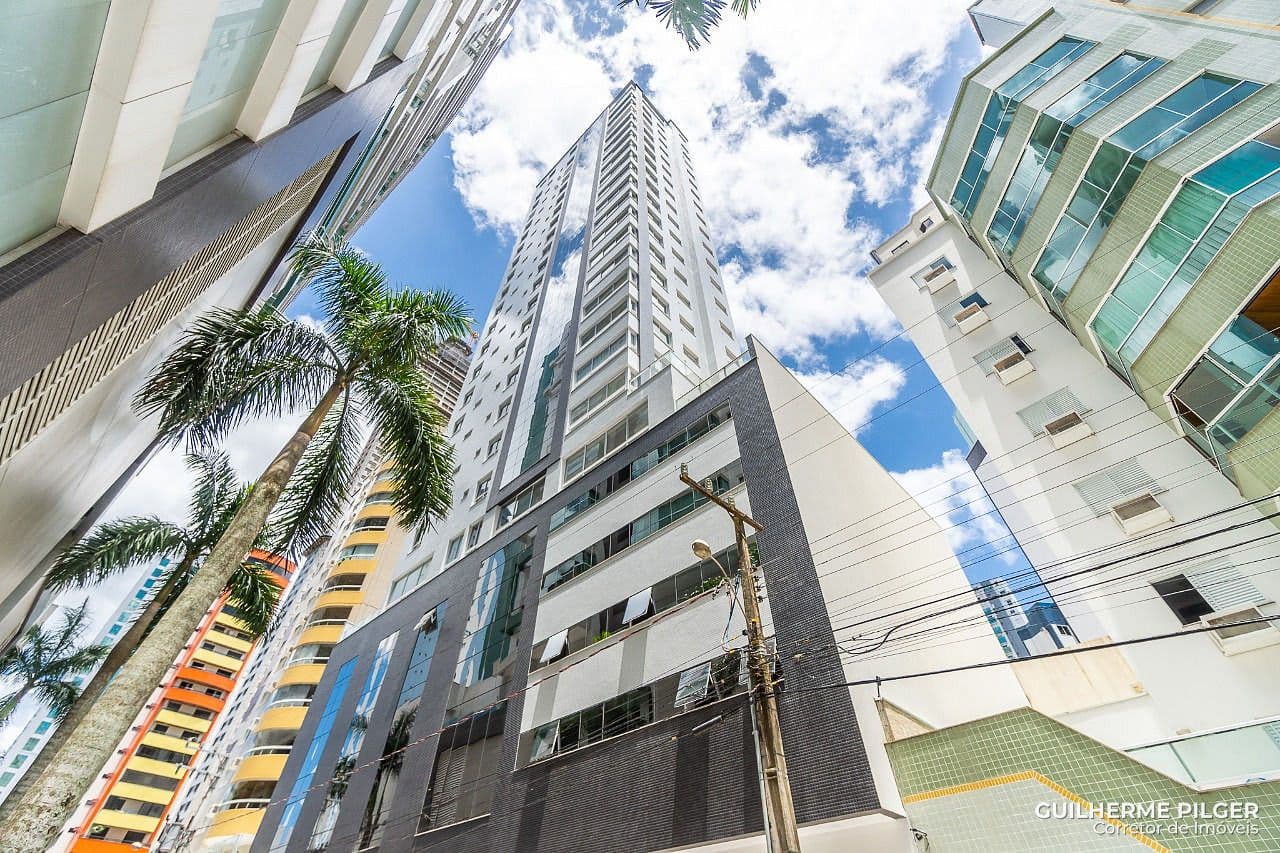 Apartamento no Ed. Residencial Bréscia em Balneário Camboriú — foto 1