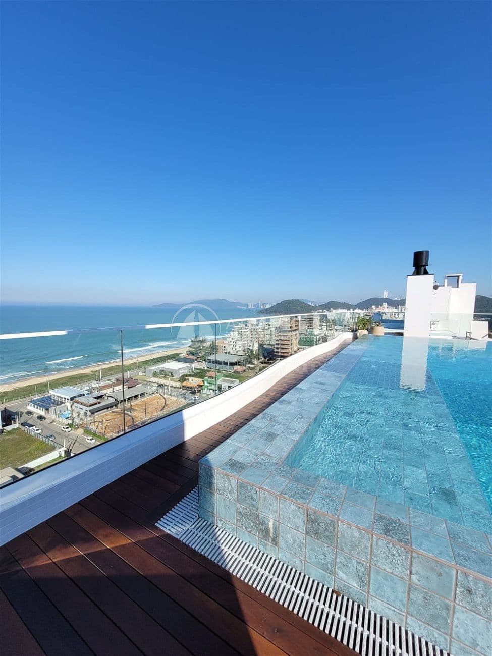 Apartamento 4 suítes e 4 gragens na Praia Brava — foto 1