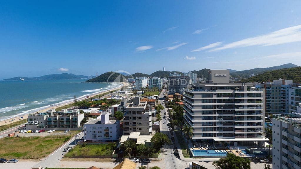 Apartamento 3 suítes e 2 vagas na Praia Brava — foto 1
