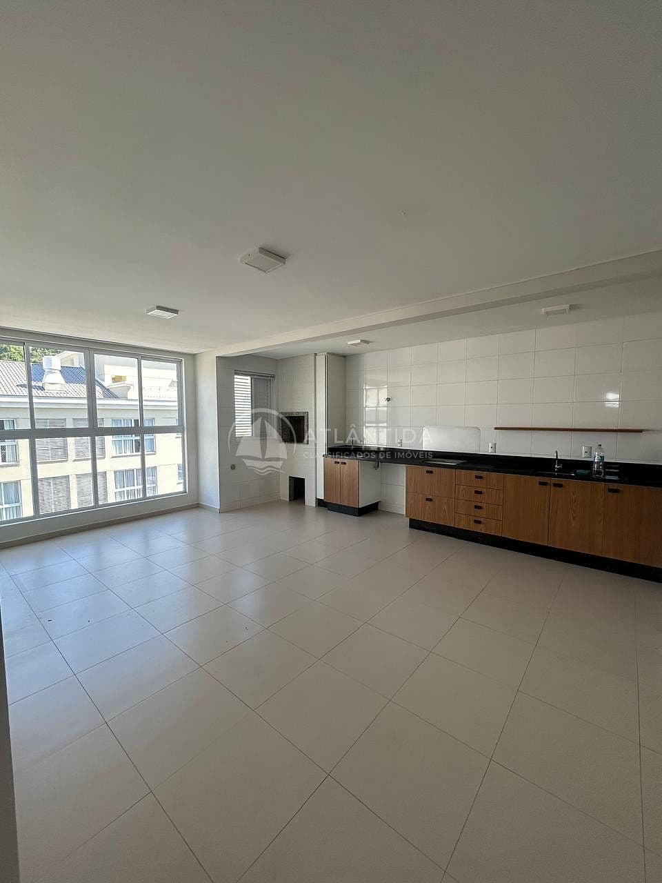 Apartamento com 1 suíte + 1 dorm. 2 garagens — foto 1