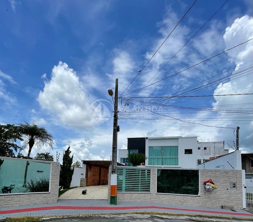 Casa ampla 04 suítes e lazer - Centro - Camboriú — foto 1