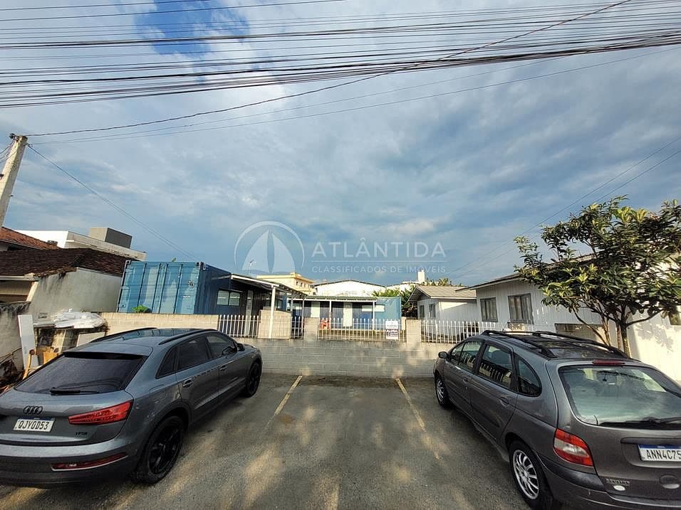 Apto Container no bairro Areias - Camboriú — foto 1