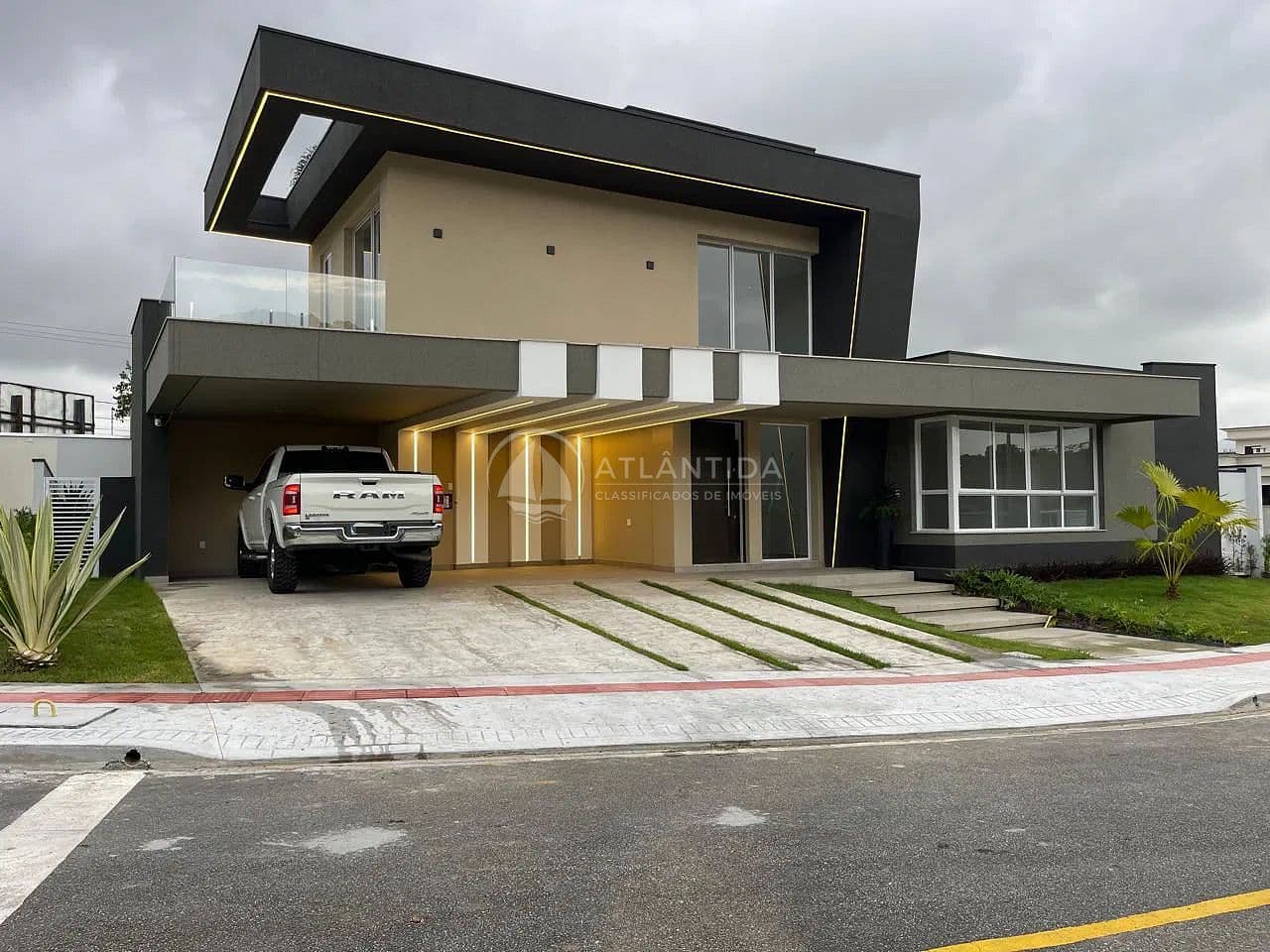 Casa 4 suítes - Condomínio Parque do Lago - Camboriú — foto 1