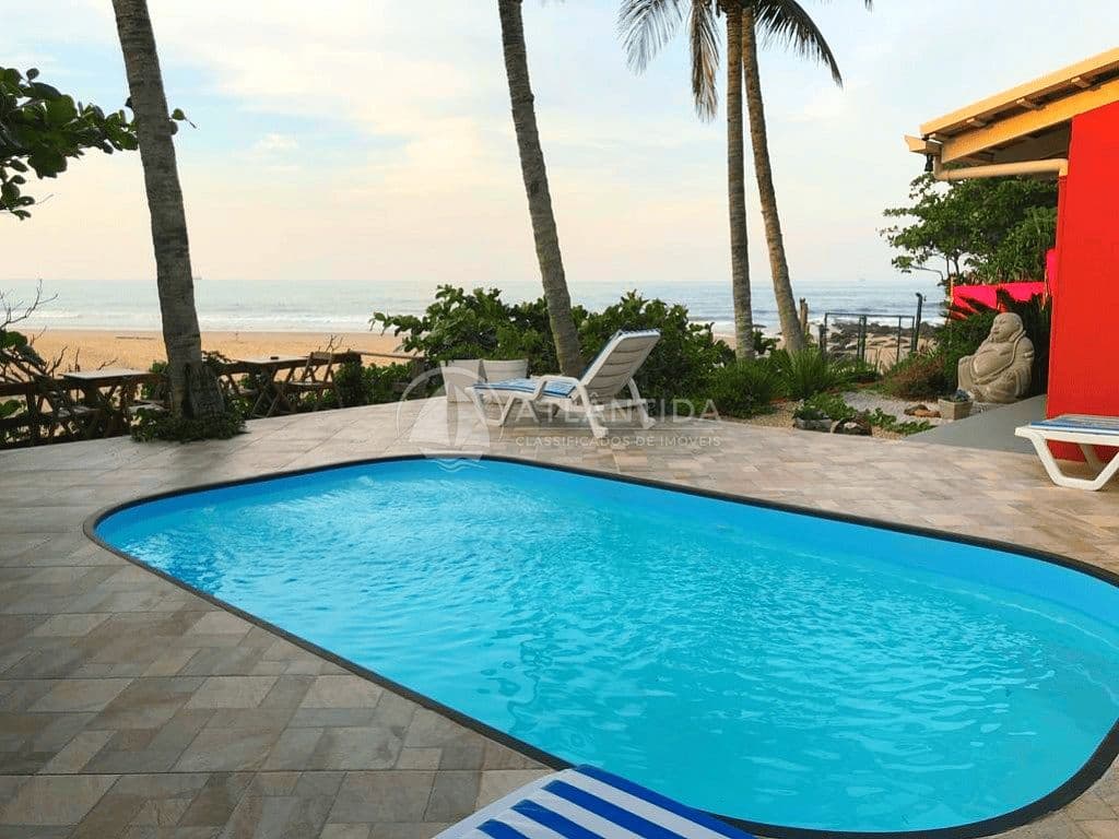 Sobrado frente para o mar da Praia Brava — foto 1