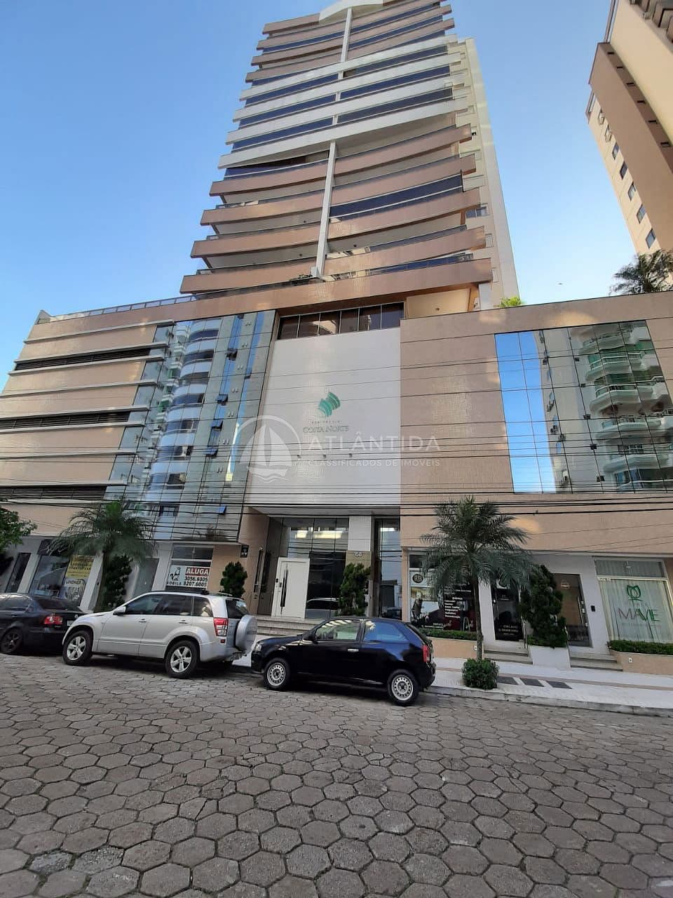 Apartamento com 3 suítes e 2 Garagens — foto 1