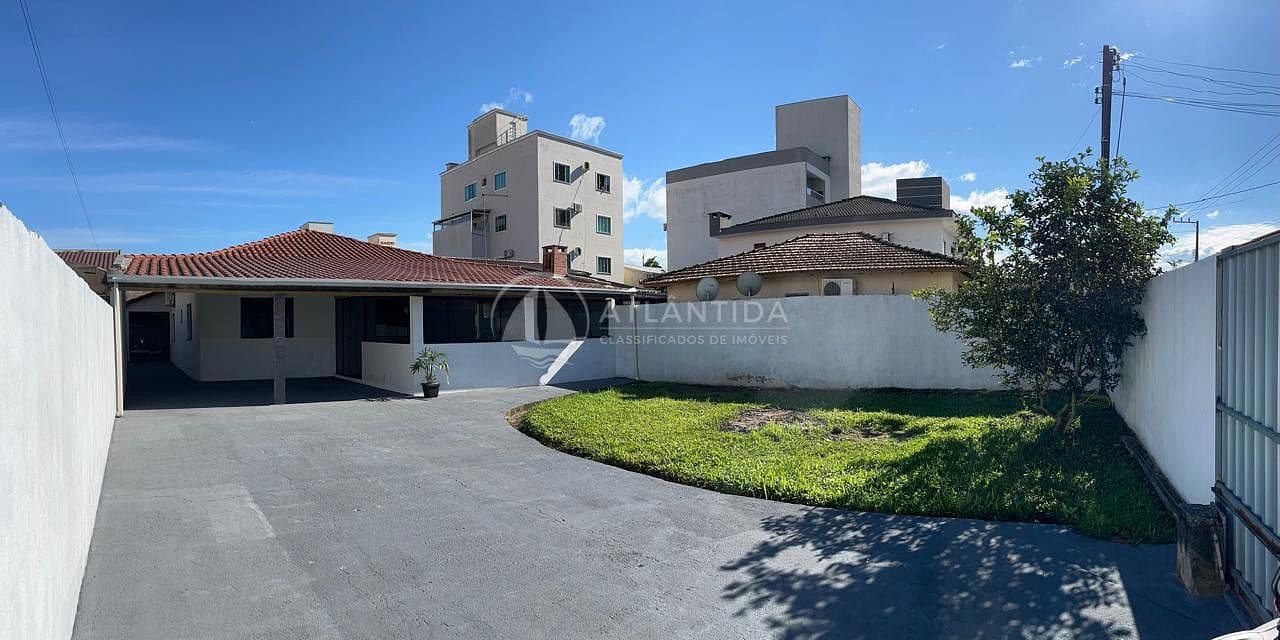 Casa térrea com 4 dormitórios - Santa Regina - Camboriú! — foto 1