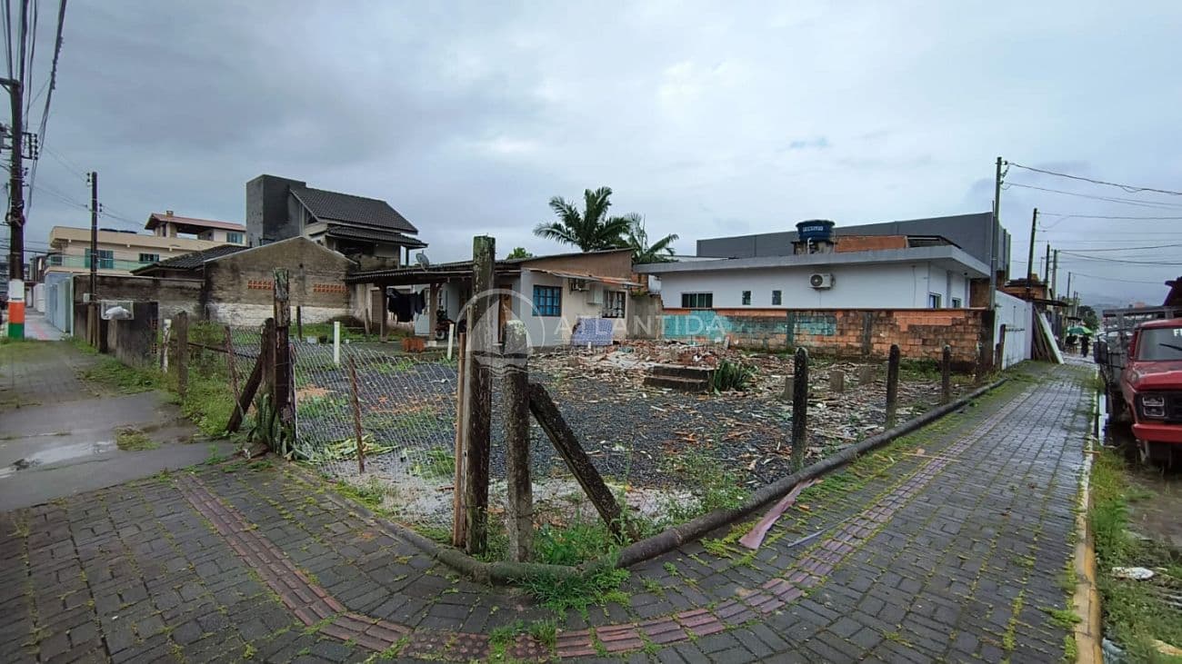 Terreno de esquina 418m² - Santa Regina - Camboriú — foto 1
