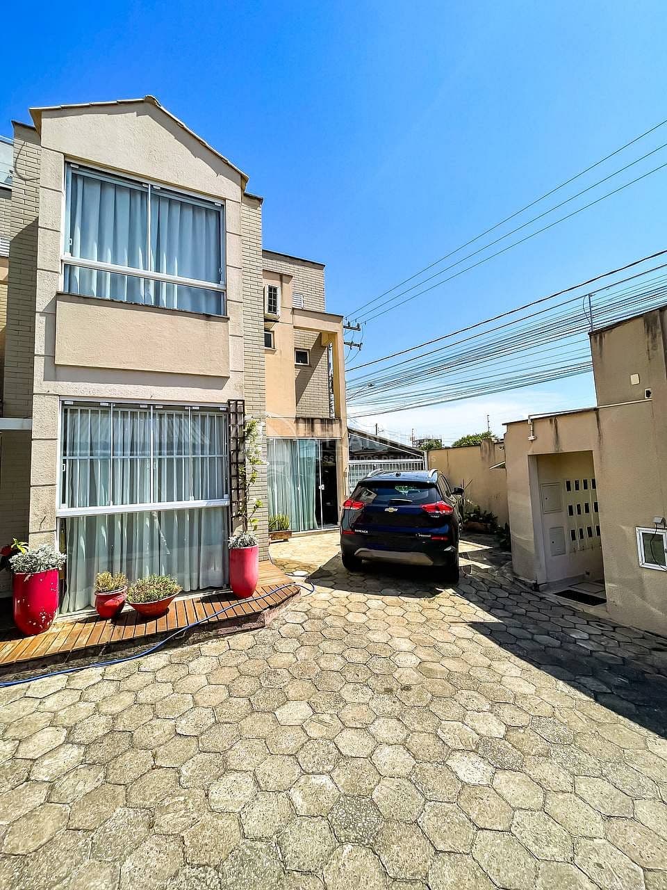 Casa 3 dormitórios - condomínio fechado - Centro - Camboriú — foto 1