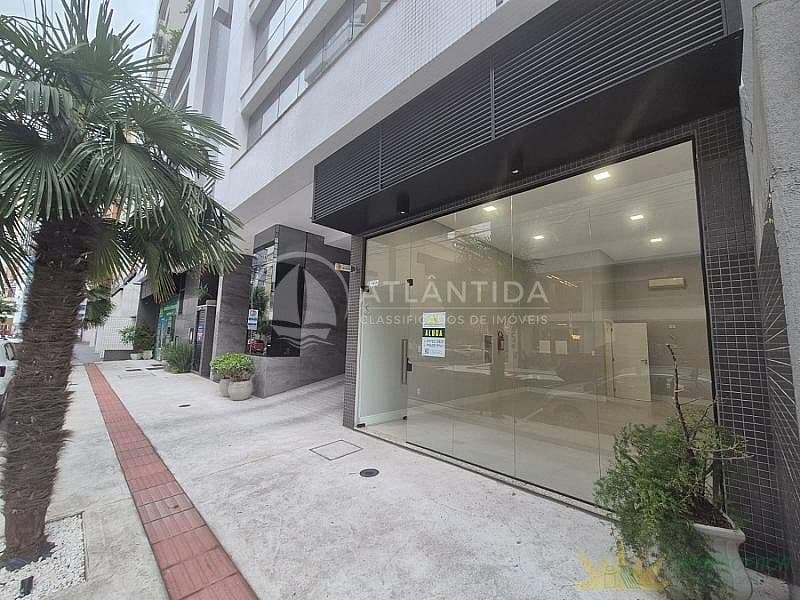 Sala Comercial no centro de Balneário Camboriú — foto 1
