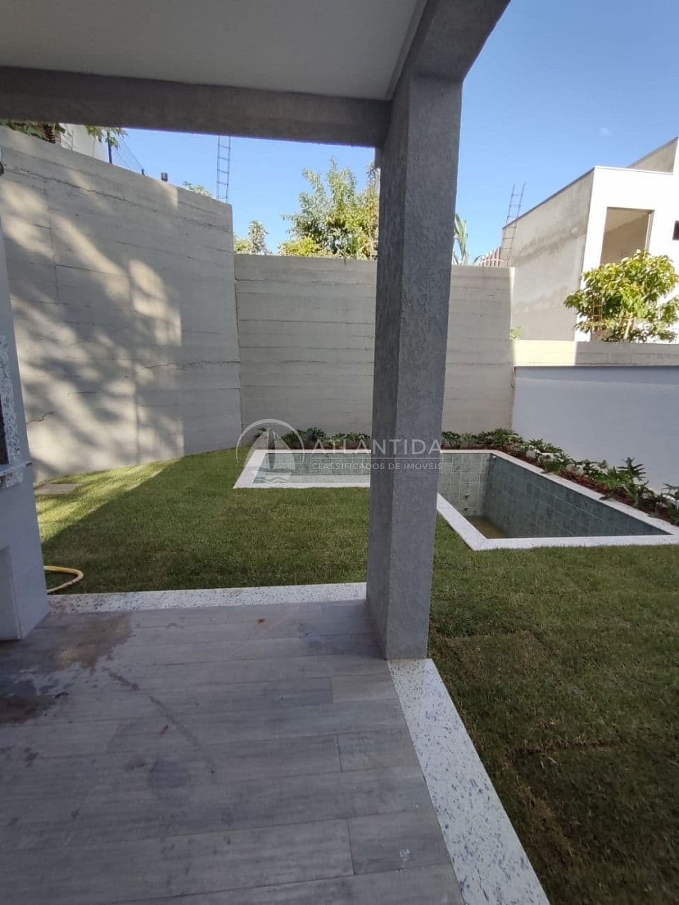 Sobrado Novo com 2 suítes + 2 demi suítes — foto 1