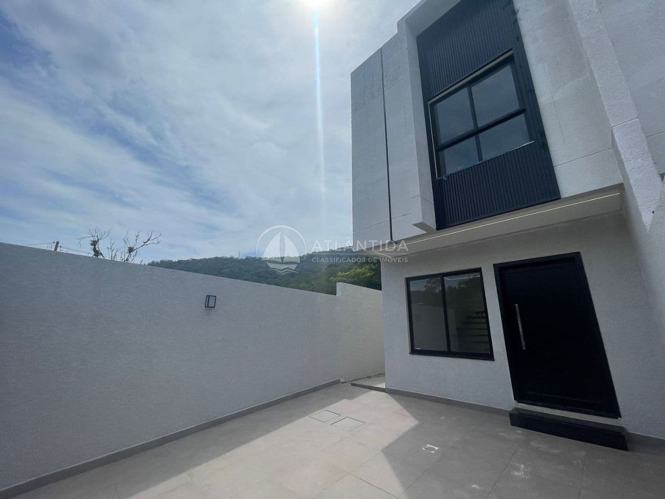 Sobrado 2 suítes - Rio Pequeno - Camboriú — foto 1