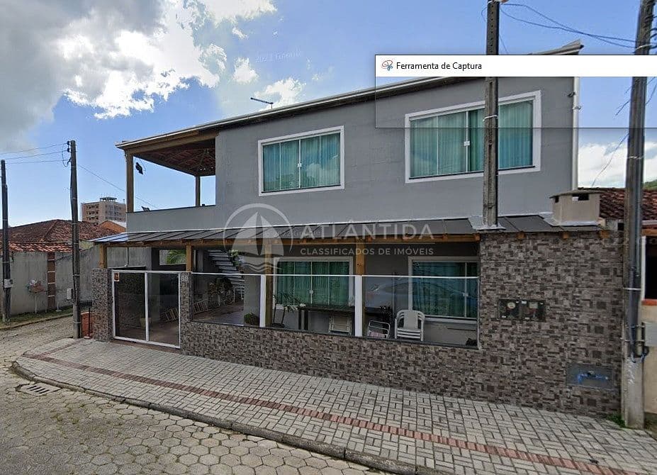 Sobrado Bairro São Francisco Camboriú — foto 1