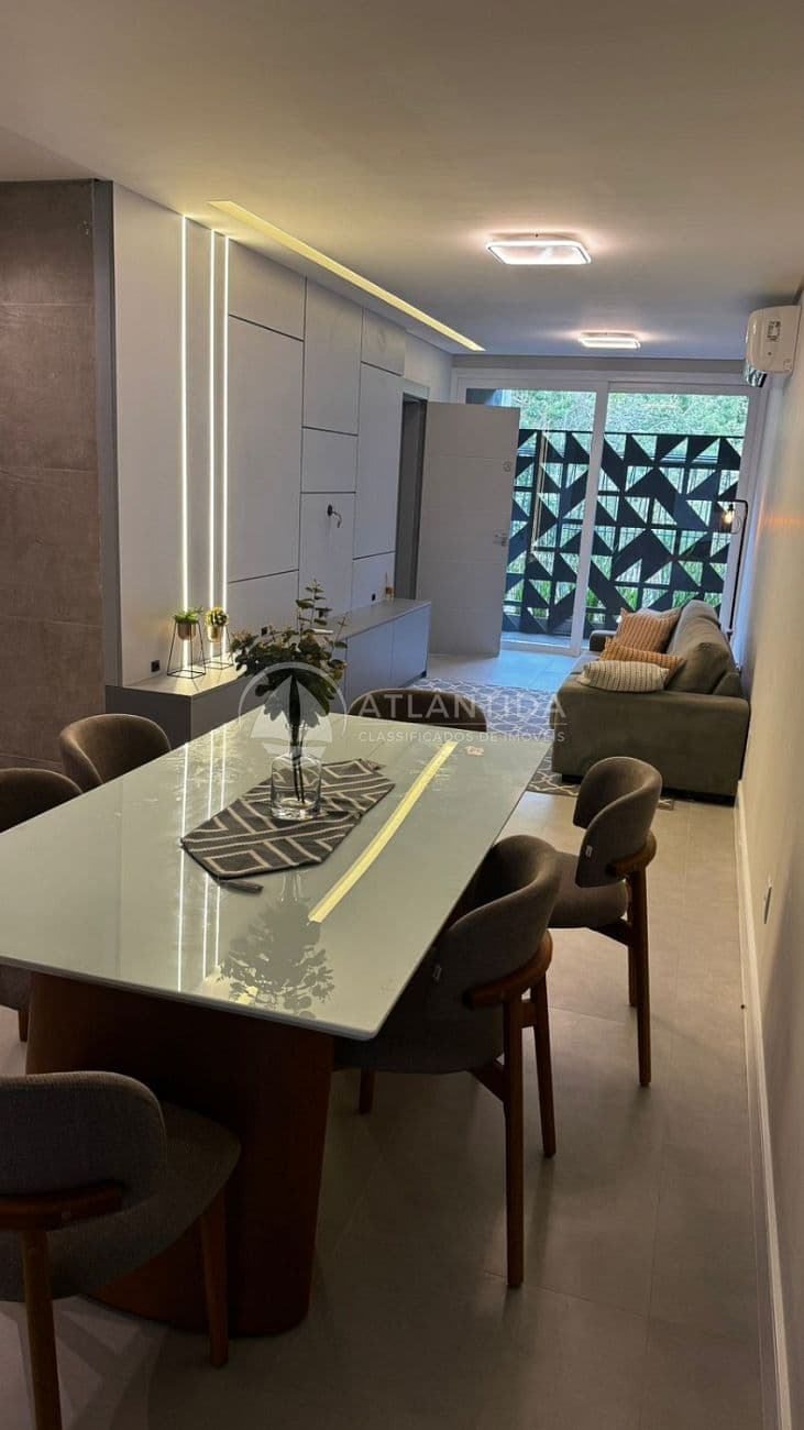 Apartamento 1 suíte + 2 dorm. na Praia dos Amores — foto 1