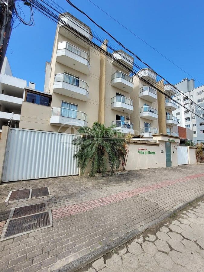 Apartamento Semi-Mobiliado 2 dormitórios no Centro — foto 1