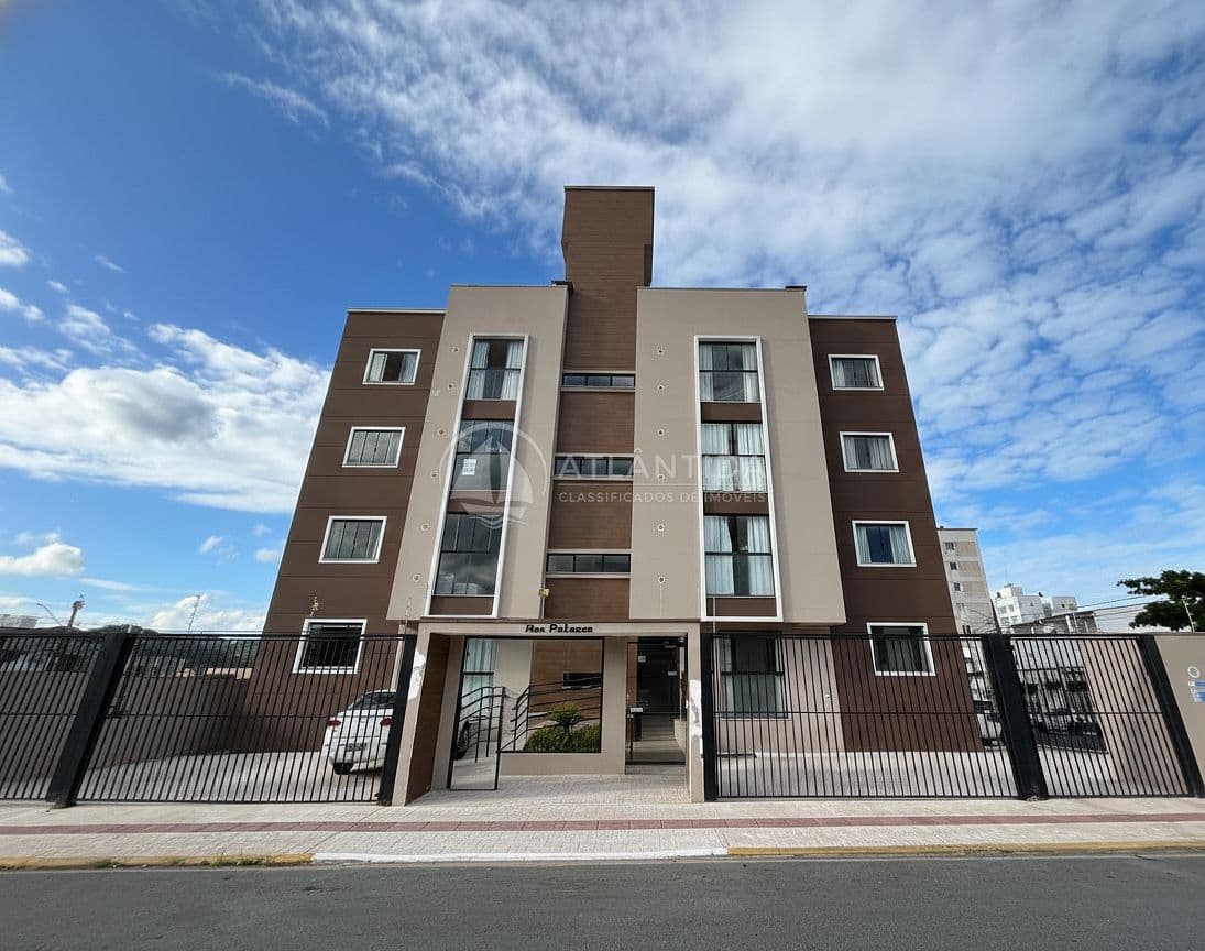 Apartamento mobiliado com 2 dormitórios em Camboriú/SC — foto 1