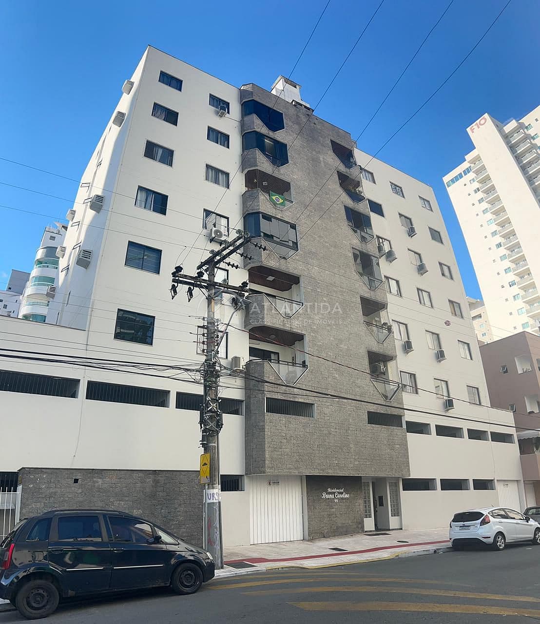 Apartamento 3 dormitórios - Centro - Balneário Camboriú — foto 1