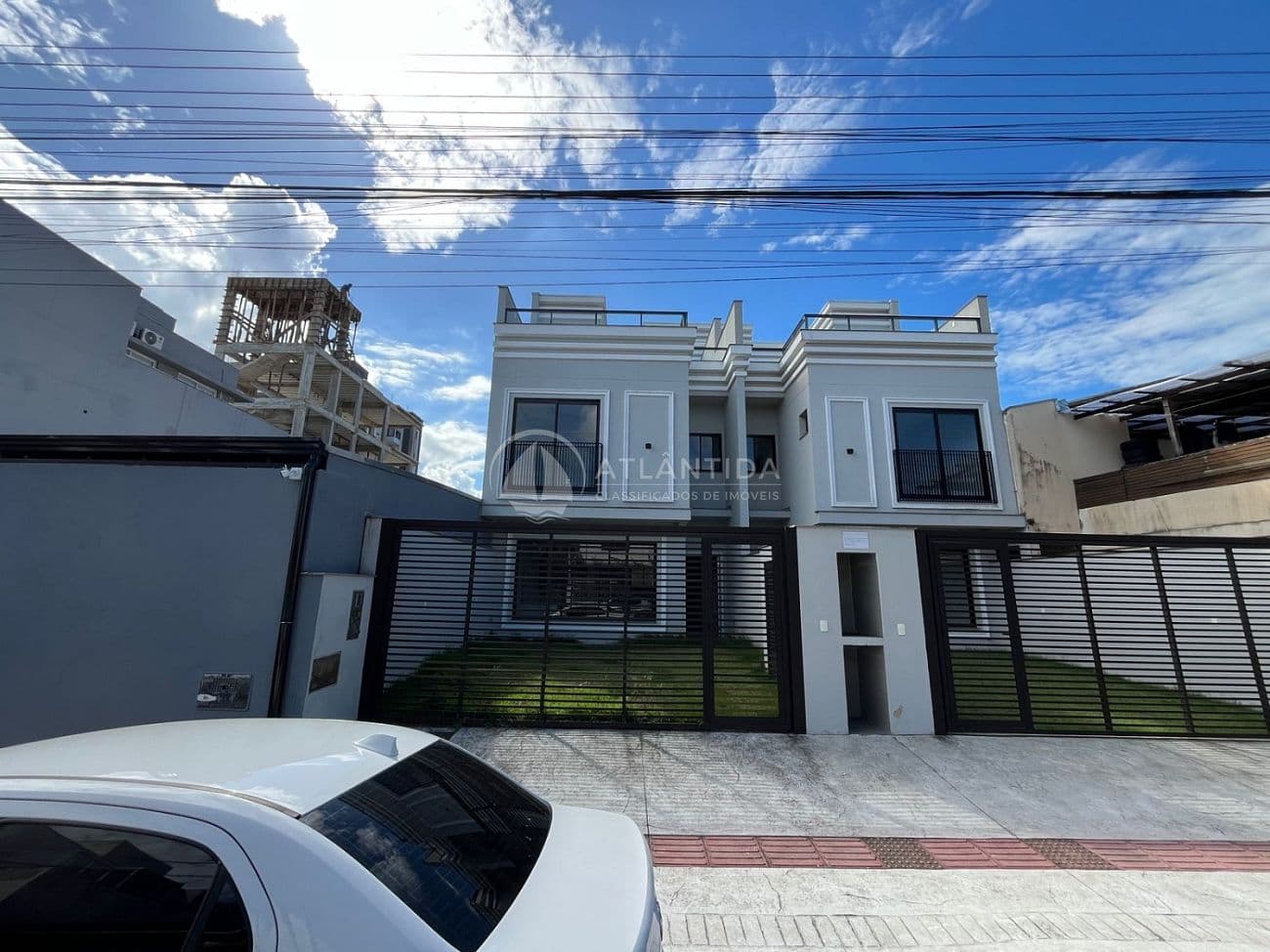 Sobrado NOVO Centro Balneario Camboriu — foto 1