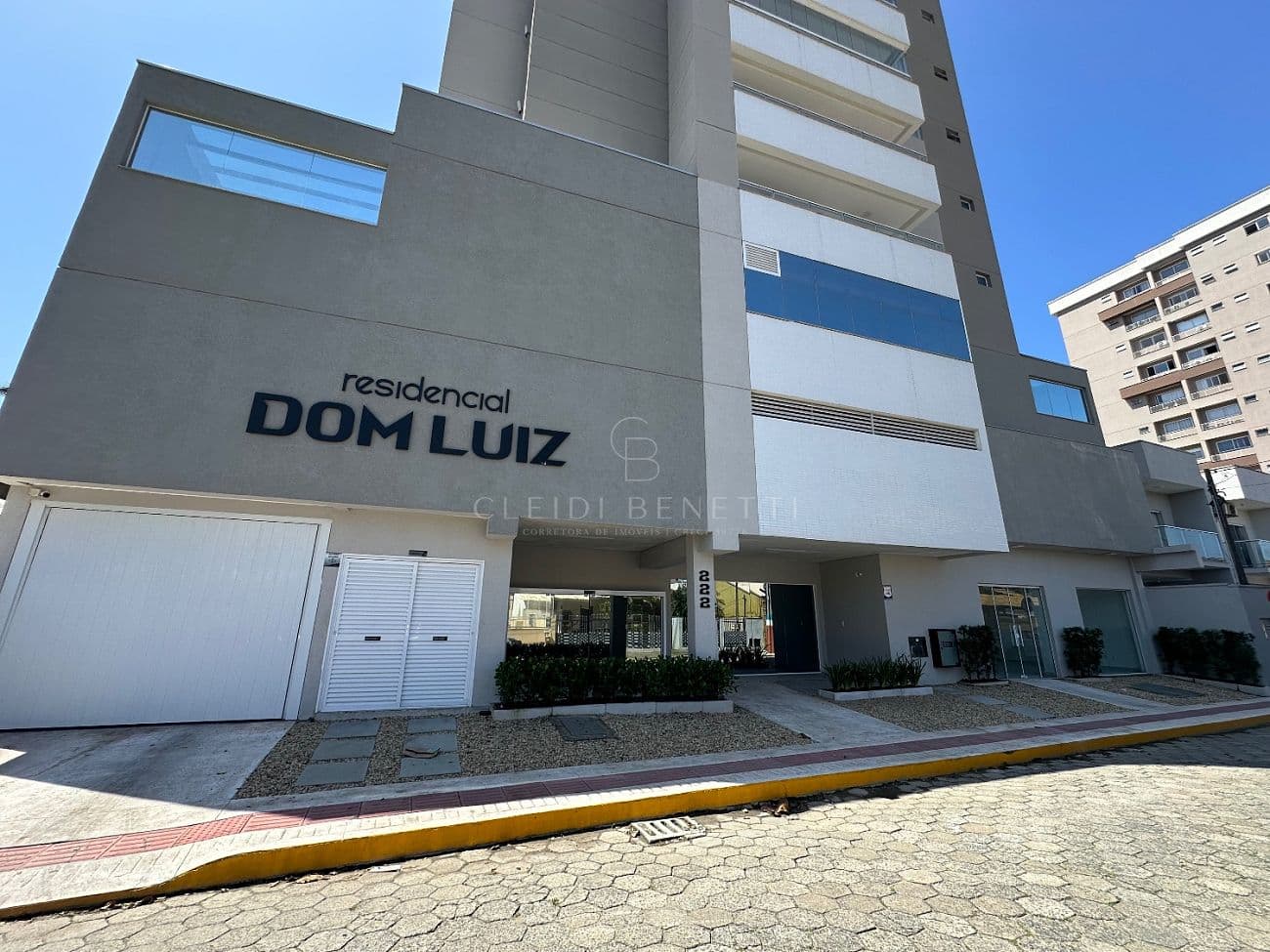 Apartamento em Navegantes com 3 dormitórios — foto 1