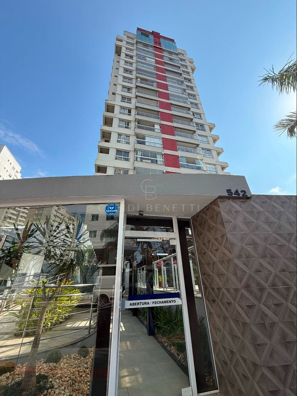 Apartamento 3 dormitórios na Vila Operária — foto 1