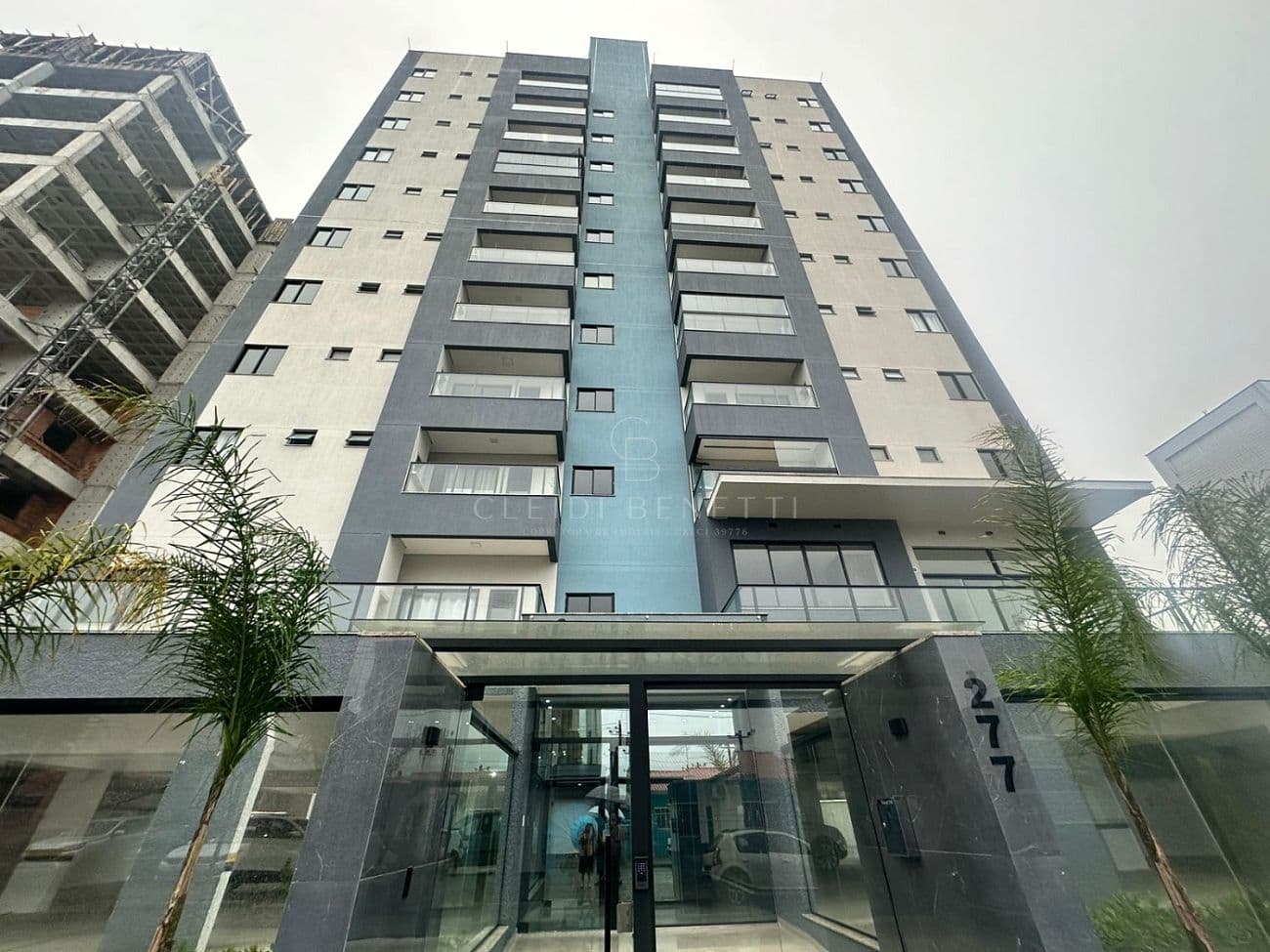 Apartamento 2 dormitórios no Cordeiros — foto 1