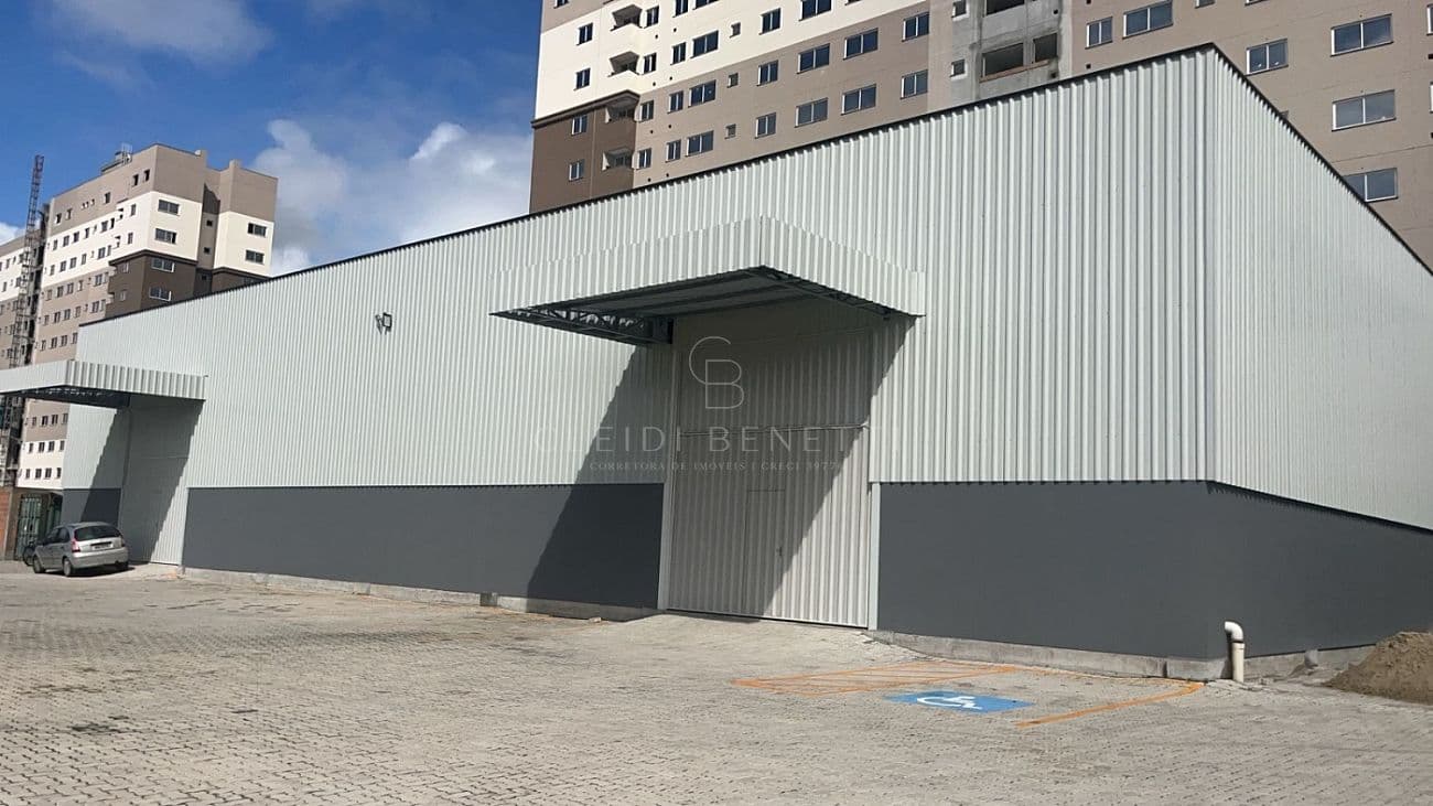 Galpão para locação — foto 1